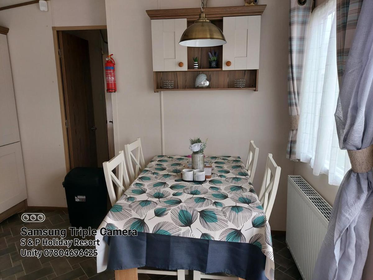 149 Holiday Resort Unity 3 Bedroom Passes Included Brean Exteriör bild