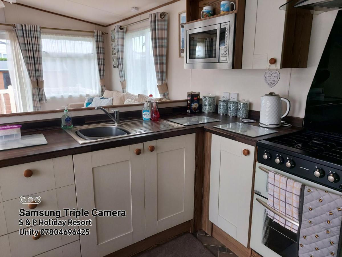 149 Holiday Resort Unity 3 Bedroom Passes Included Brean Exteriör bild