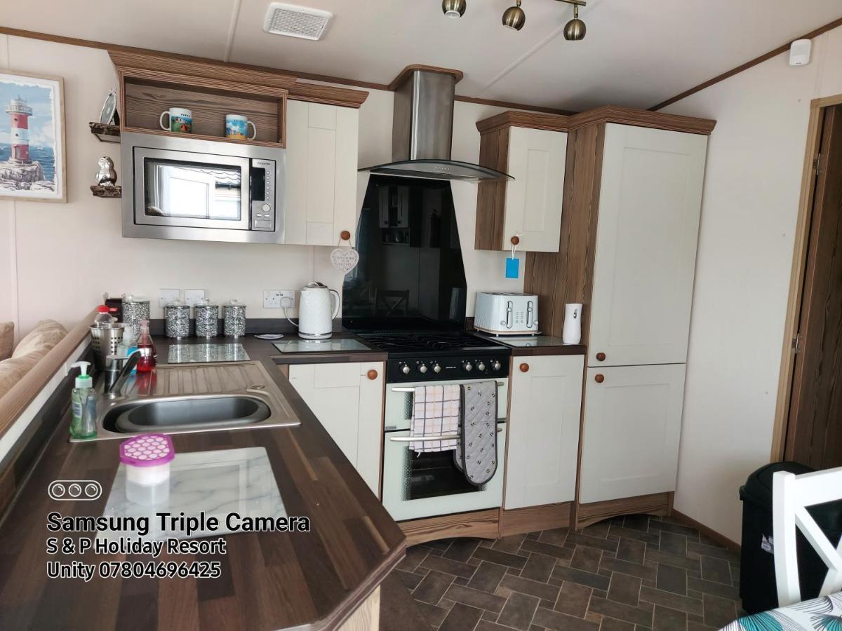 149 Holiday Resort Unity 3 Bedroom Passes Included Brean Exteriör bild