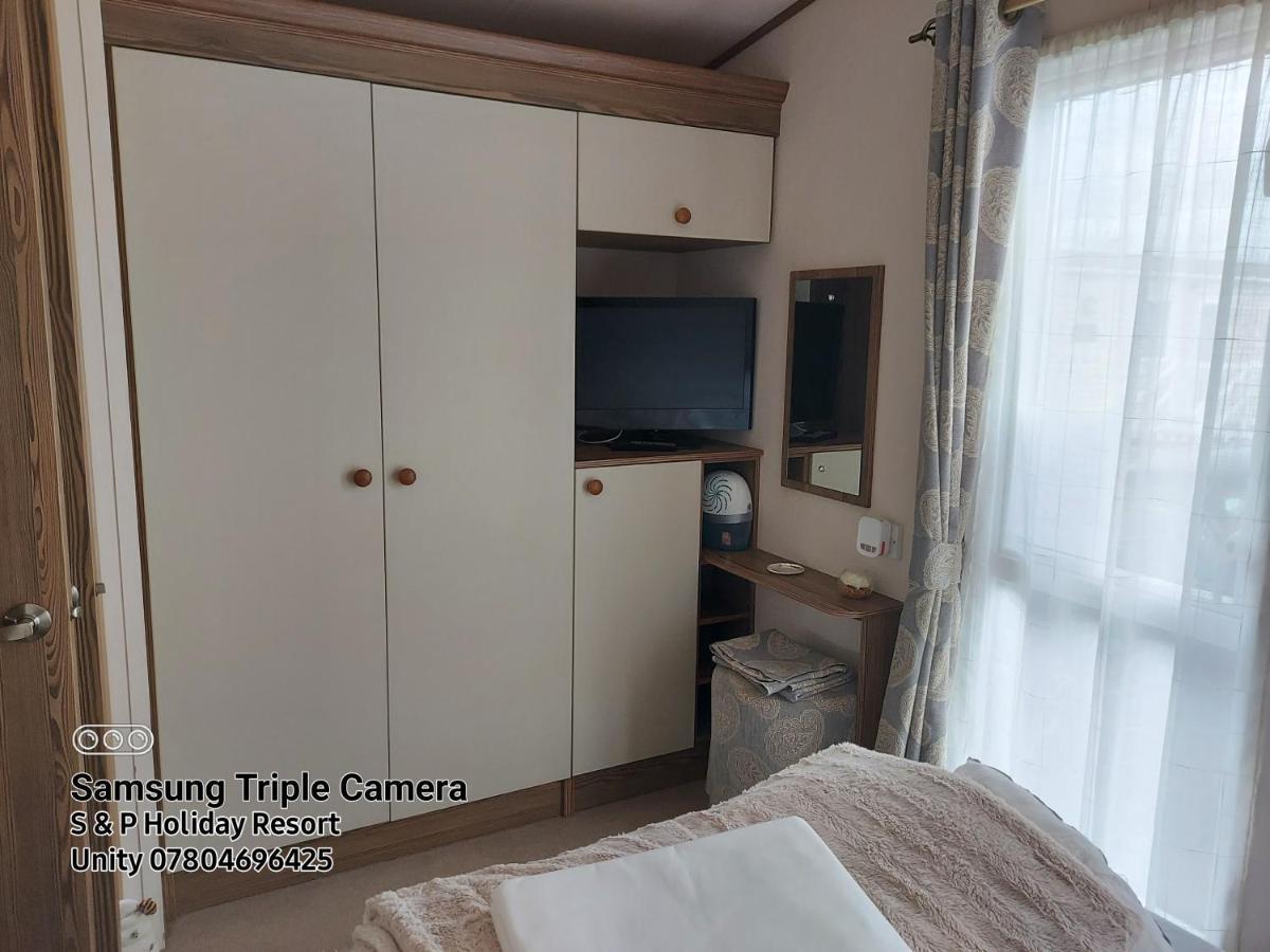 149 Holiday Resort Unity 3 Bedroom Passes Included Brean Exteriör bild