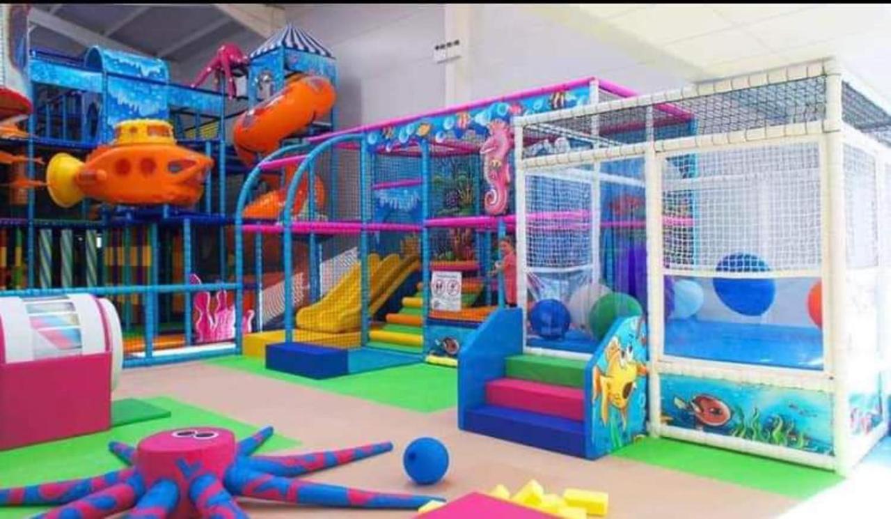 149 Holiday Resort Unity 3 Bedroom Passes Included Brean Exteriör bild
